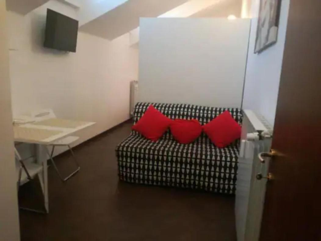 Romantica Mansarda 15 Min Dal Centro - Lome 844 米兰 外观 照片